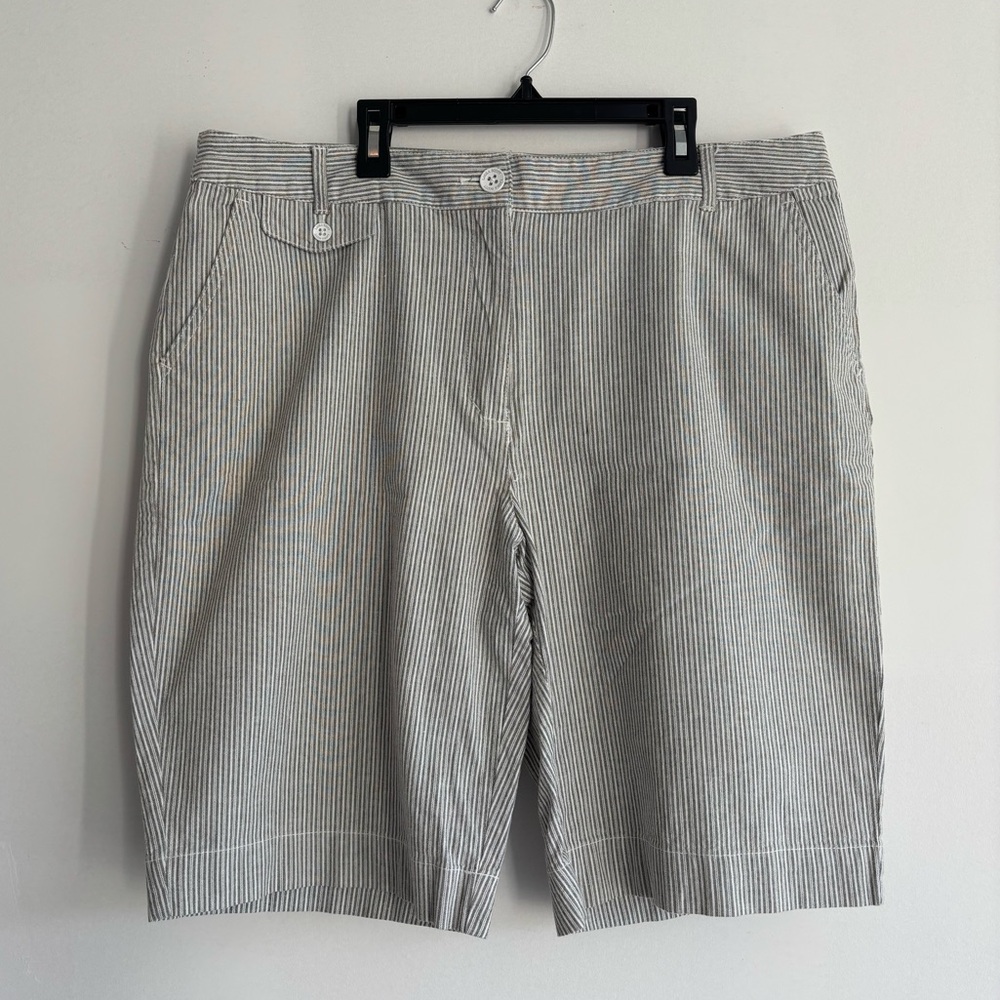 Laura Scott Women’s Pinstripe Shorts